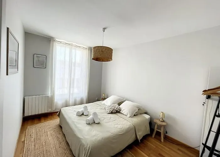 Le Agathe - Urbain Et Boheme